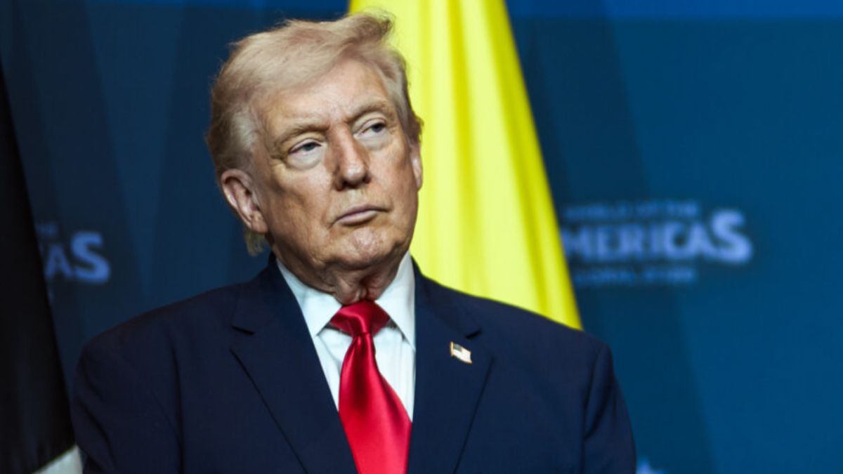 Donald Trump lashes out at reporter after being asked about sending 5,000 US troops. (Image Credit: via Wikimedia Commons).