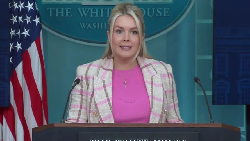 Karoline Leavitt clicked at a press briefing.
