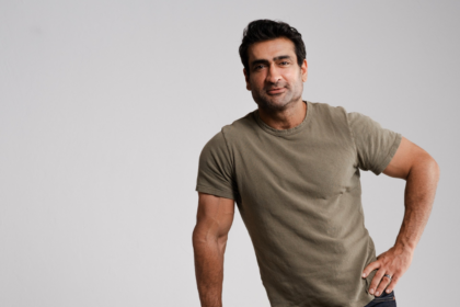 Kumail Nanjiana Oscars Schindler's List joke falls flat.