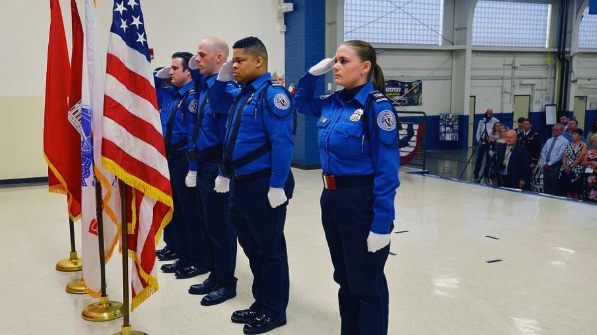 TSA Officers Report Sleeping in Cars, Selling Own Blood as Shutdown Crisis Escalates