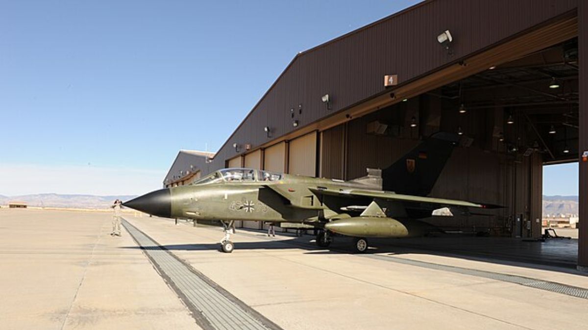 1 Killed, 1 Injured in Shooting Incident at New Mexico’s Holloman Air Force Base