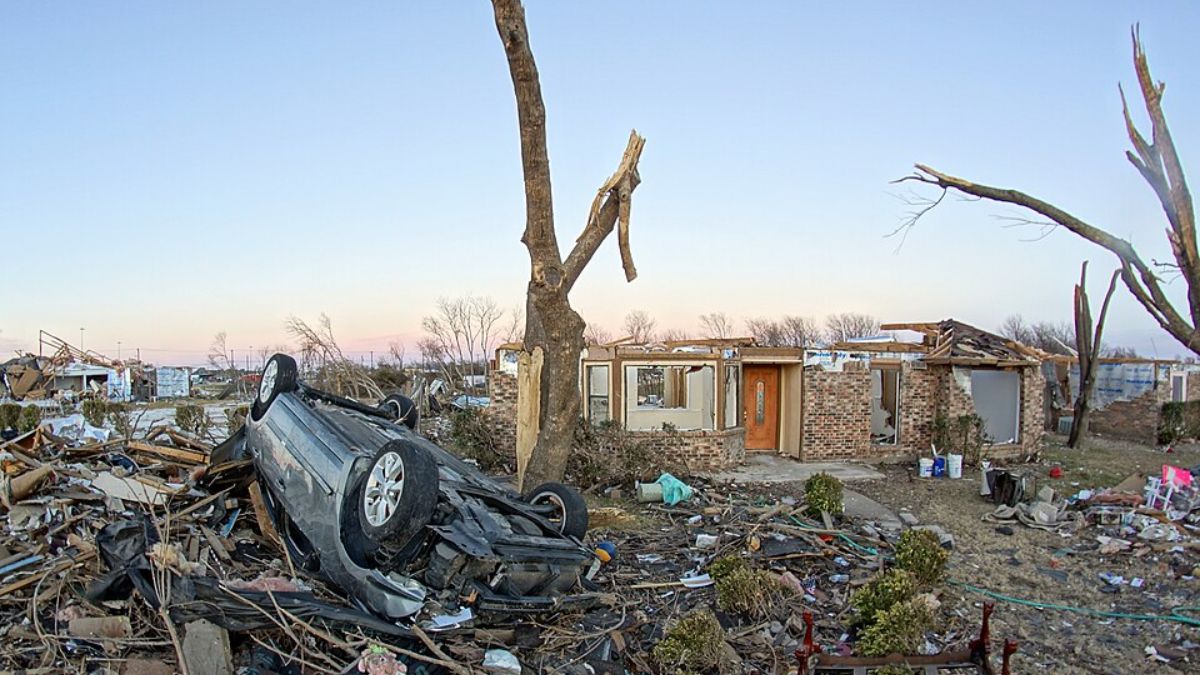 Severe Tornado Strikes Kankakee County, Officials Declare Mass Casualty Incident