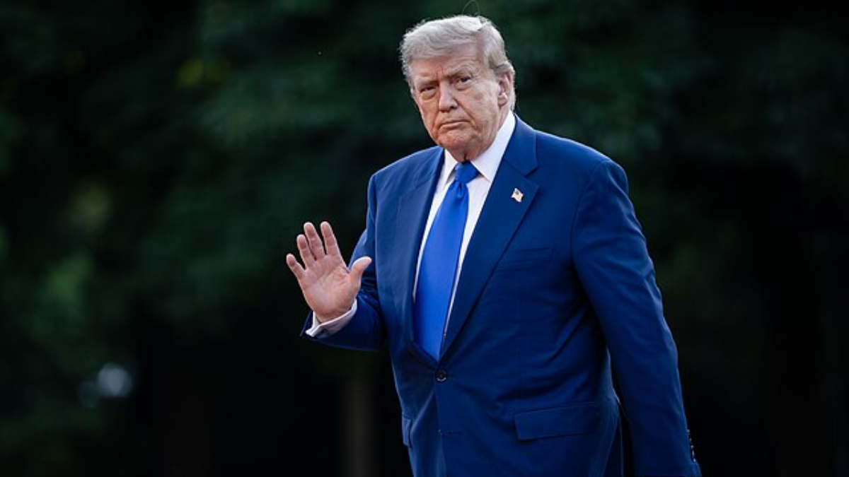 Trump Demands Global Support to Reopen Strait of Hormuz, Warns NATO of “Very Bad” Future
