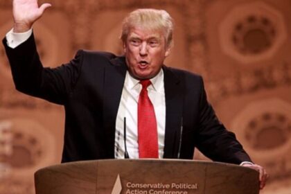 Trump storms off after reporter asks about Operation Epic Fury as Fox News cuts live coverage. (Credits: Wikimedia Commons/ Photographer- Gage Skidmore).