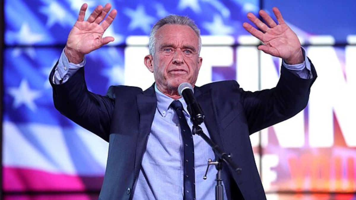 RFK Jr. Steps Out Post-Surgery — But One Detail Is Raising Questions