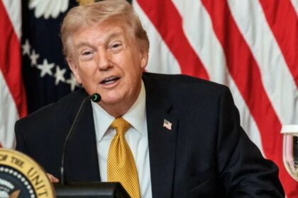 Donald Trump at tge Oval Office