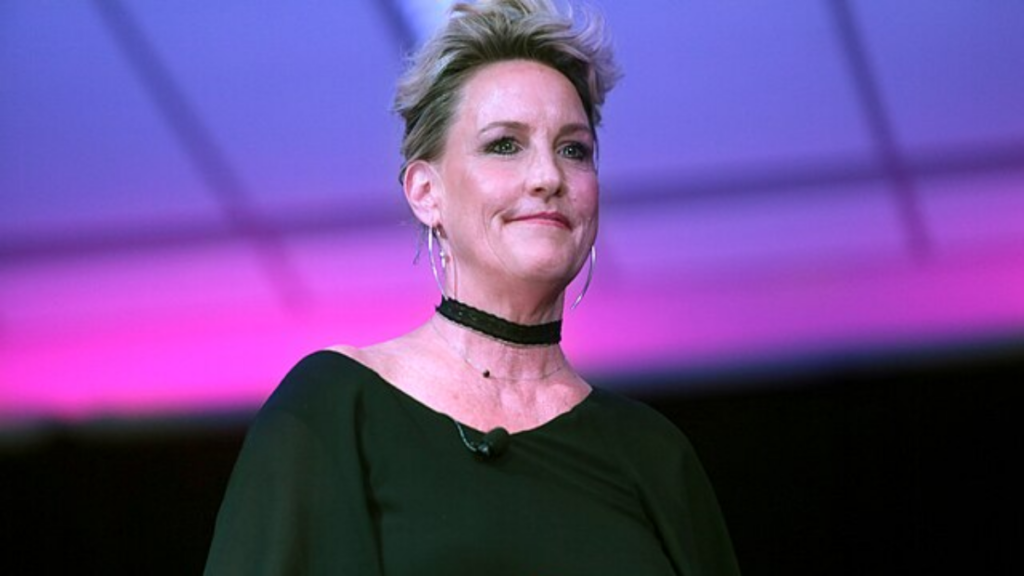 Where is Erin Brockovich's family today