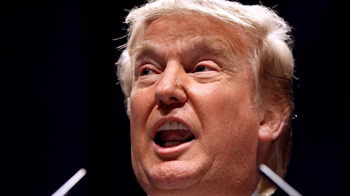 Donald Trump Goes on Late-Night Posting Spree With 14 Posts in an Hour