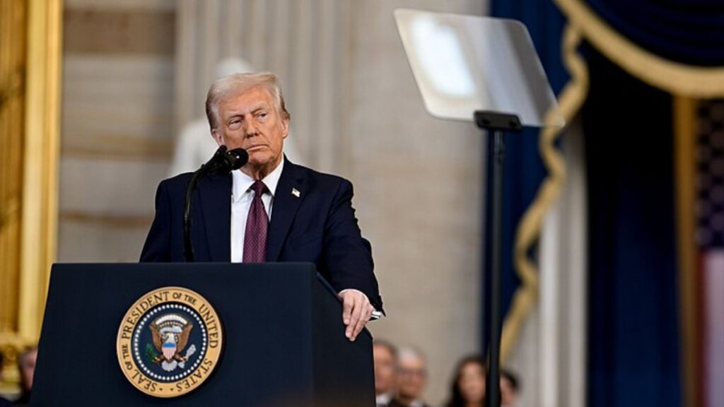 An expert psychologist warned against Donald Trump's recent behavior, exhibiting psychosis.