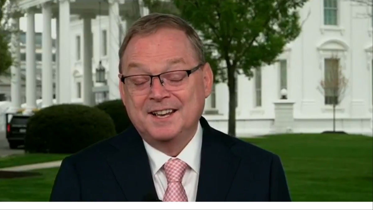 inquisitr.com - Frank Yemi - Fox News Host Cuts Off Trump Economic Adviser During Biden Blame on Gas Prices