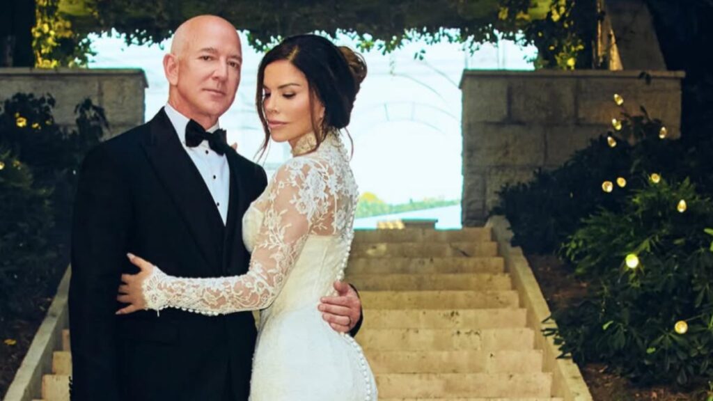 Insiders say Jeff Bezos and Lauren Sánchez's honeymoon phase is over