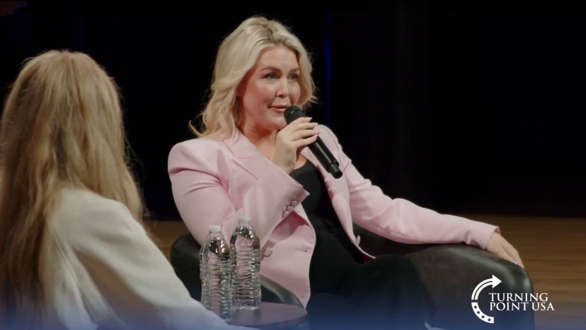 Donald Trump Controversy Deepens Following Karoline Leavitt’s Heated Public Pushback