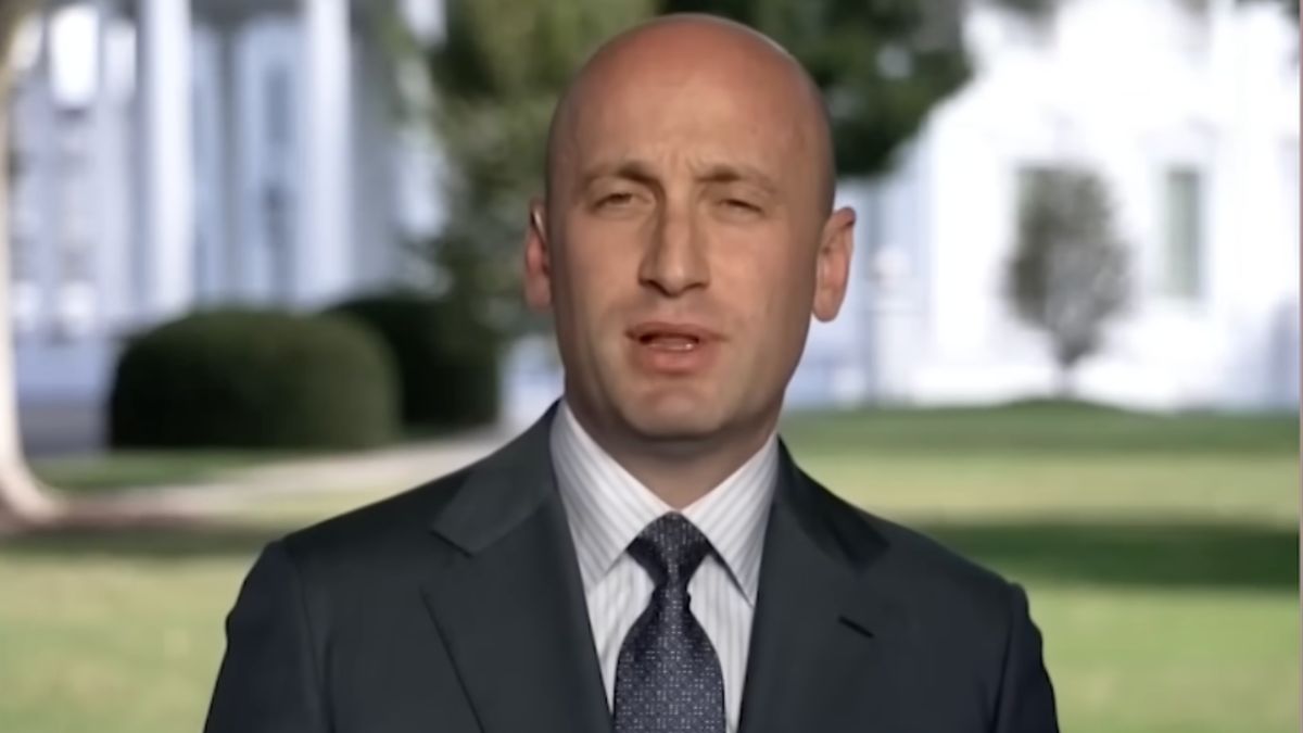 Stephen Miller Reportedly Pushes Broader Arrest Powers in Immigration Crackdown