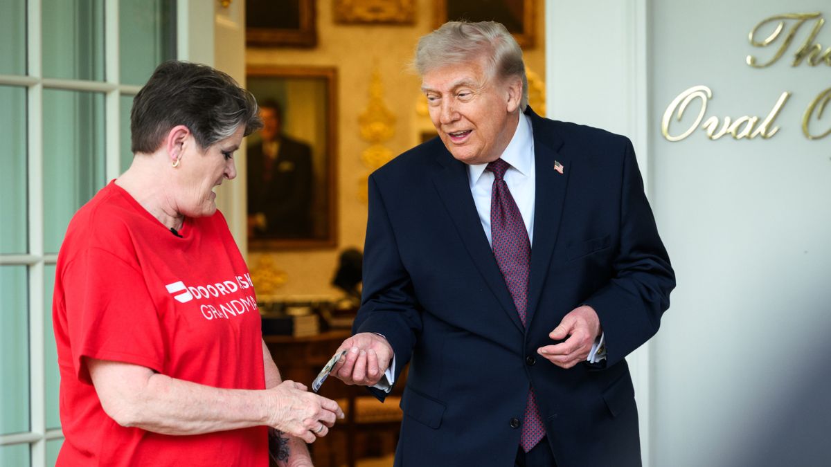 Donald Trump’s Viral McDonald’s Order Sparks Awkward Moment With DoorDash Grandma