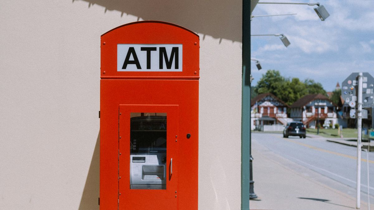 Feds Charge 4 DC Men for Ripping Open ATMs With 'Jaws of Life' After US ...