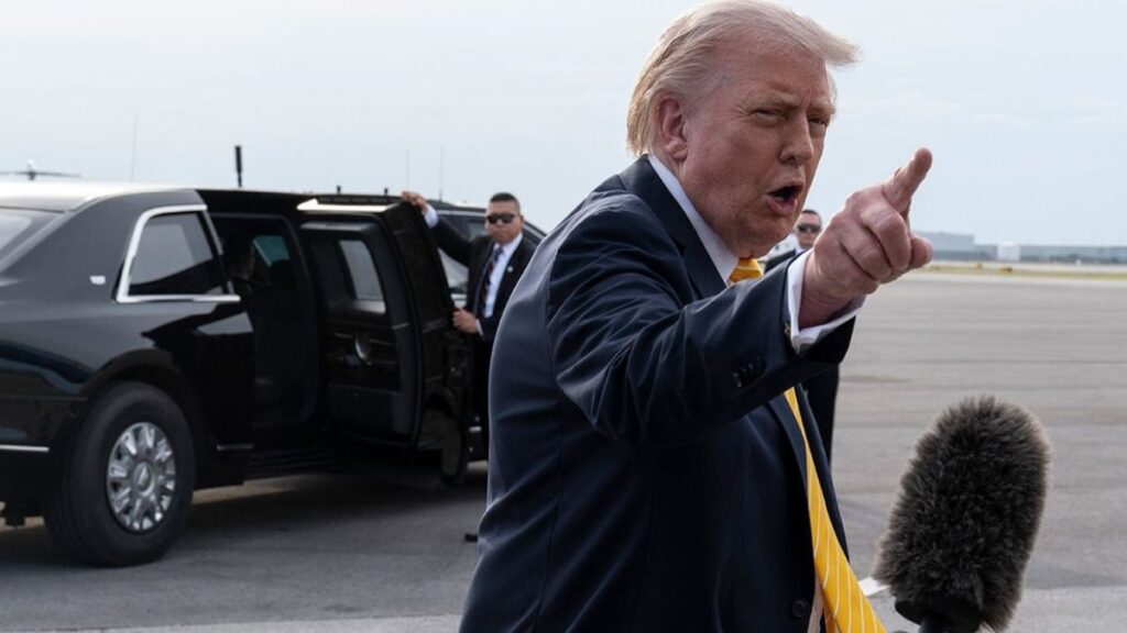 Donald Trump's foot dragging moment has the internet convinced that he is wearing leg braces