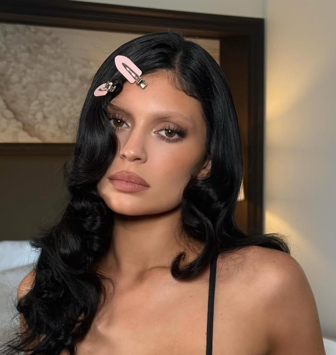 Kylie Jenner shares picture from her Met Gala 2026 prep on Instagram. (Image Credit: @kyliejenner/ Instagram) Kylie Jenner shares picture from her Met Gala 2026 prep on Instagram. (Image Credit: @kyliejenner/ Instagram)