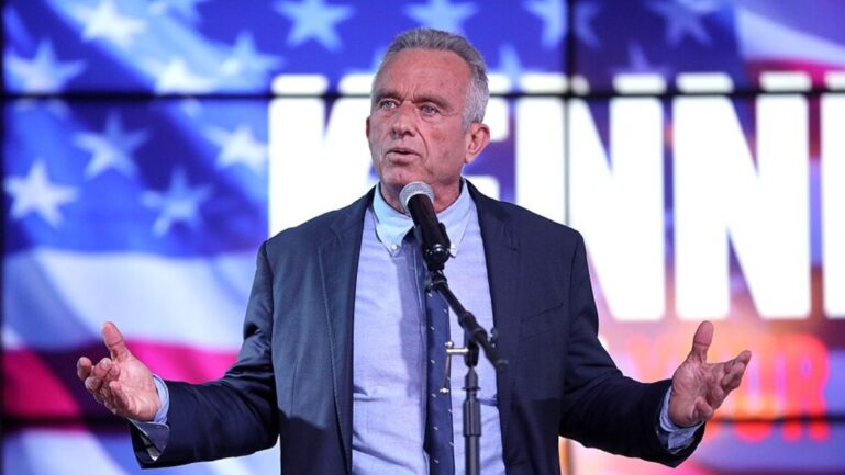 HHS Secretary RFK Jr. raised concerns about psychiatric drug use among teenage girls while describing them as “crazy.” (Image Credit: Gage Skidmore/ Wikimedia Commons (CC BY-SA 2.0))