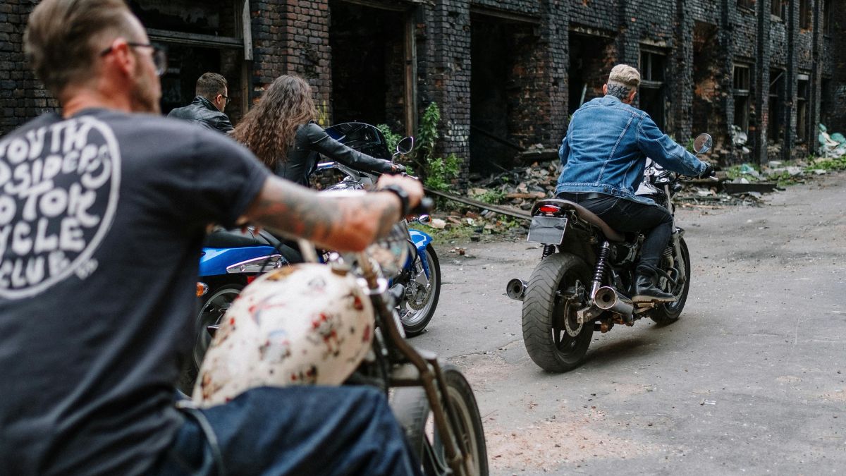 Missouri Traffic Stop Unravels a Shocking Federal Case: Two Motorcycle Gang Members’ Leather Vests Gave Them Away