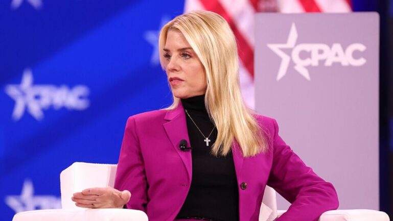 Former Attorney general Pam Bondi recently confirmed her thyroid cancer diagnosis. (Image Credit: Gage Skidmore/ Wikimedia Commons (CC BY-SA 2.0))