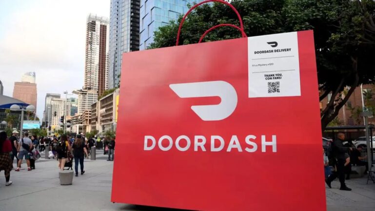 DoorDash drivers are stealing customer orders