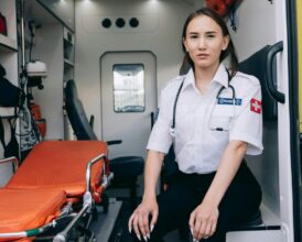 Emergency Radio Captures Paramedics’ ‘Help!’ Plea After Patient’s Brutal Assault—Victim’s ‘Grabbed My Hair’ Story Reveals Chaotic Attack