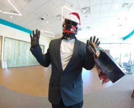 Texas Police Bodycam Shows ‘Santa Claus’ Bank Robber Trying to Fool Everyone—1 Facebook Tip Leads Cops Straight to Him