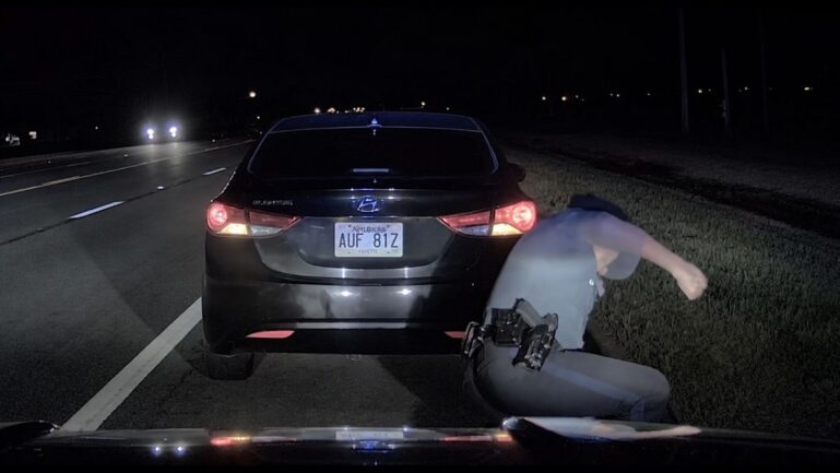 Arkansas State Trooper seen punching an 18-year-old on dashcam
