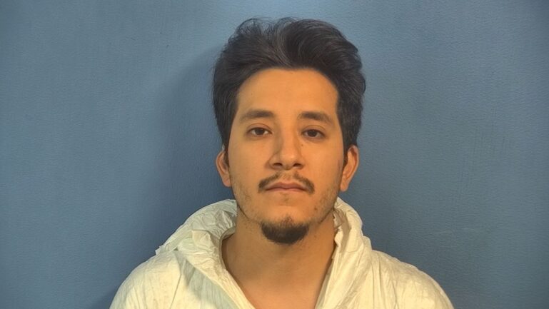 DuPage County man stabbed his girlfriend 12 times