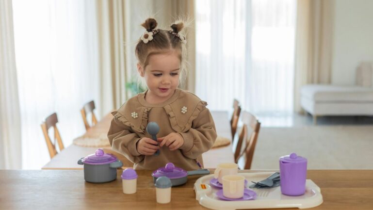Florida toddler died as her head was stuck in kitchen playset