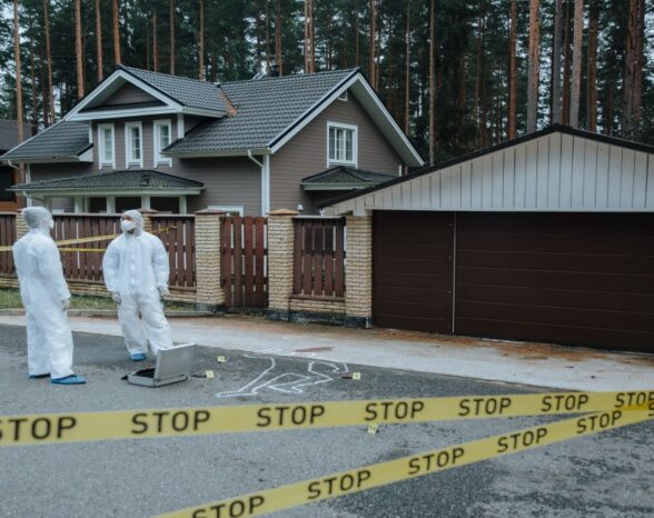 Florida Man Shoots Wife in Head and Heart, Lives with Her ‘Rotting’ Body for Days—Then Sets Home Ablaze